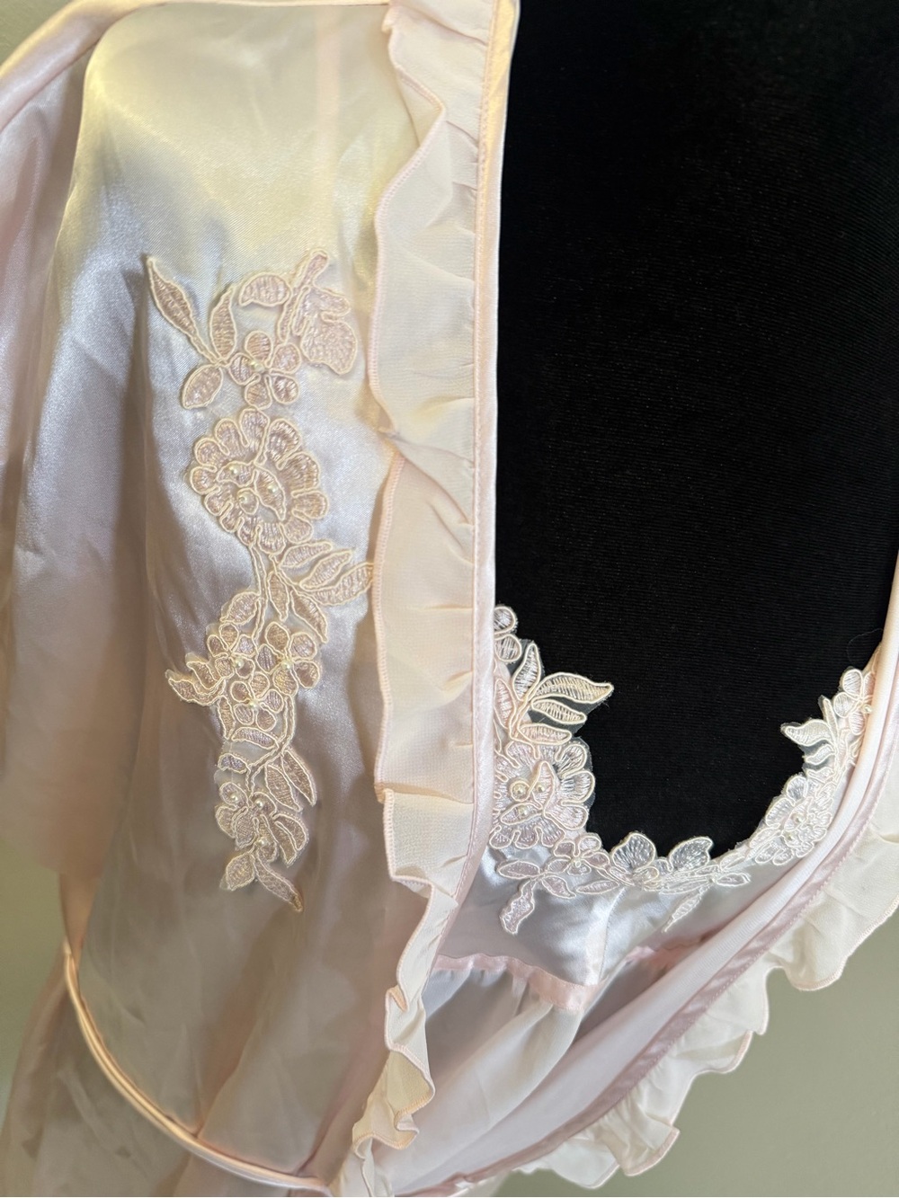 Ambrielle Soft Pink Satin Chemise & Ruffle Robe Set - Picture 3 of 11